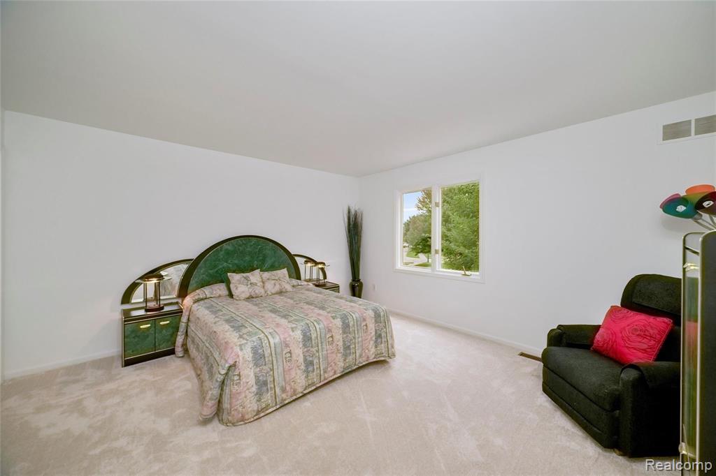 3743 Sleepy Fox Drive Rochester Hills, MI 48309 - Photo 44 of 55