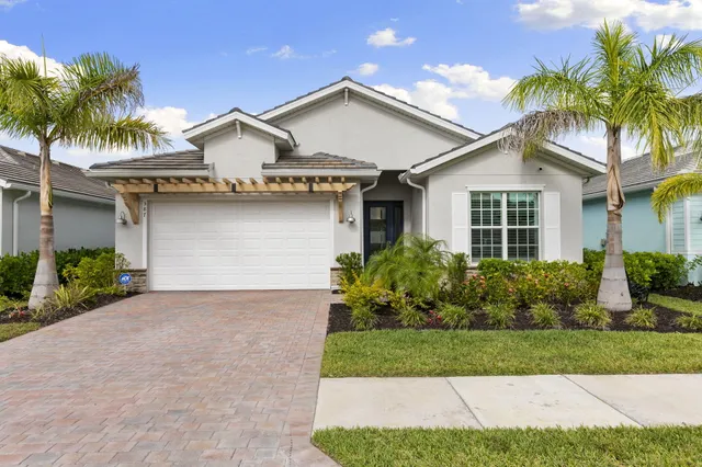 $800,000 | 387 Grace Bay Lane, Naples, FL 34114
