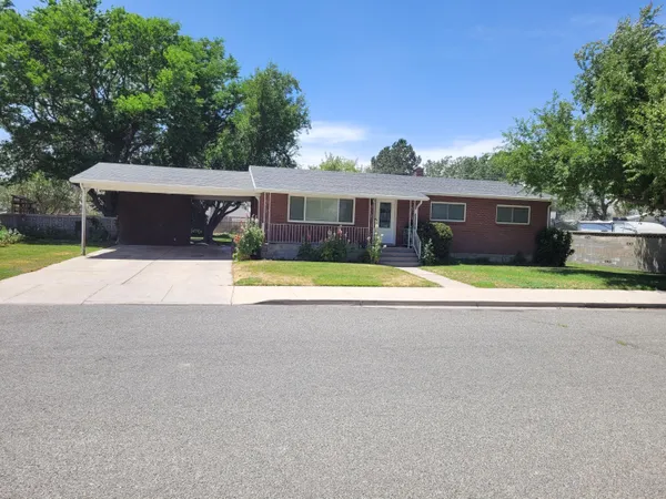 $349,900 | 372 South 400 W Street, Milford, UT 84751