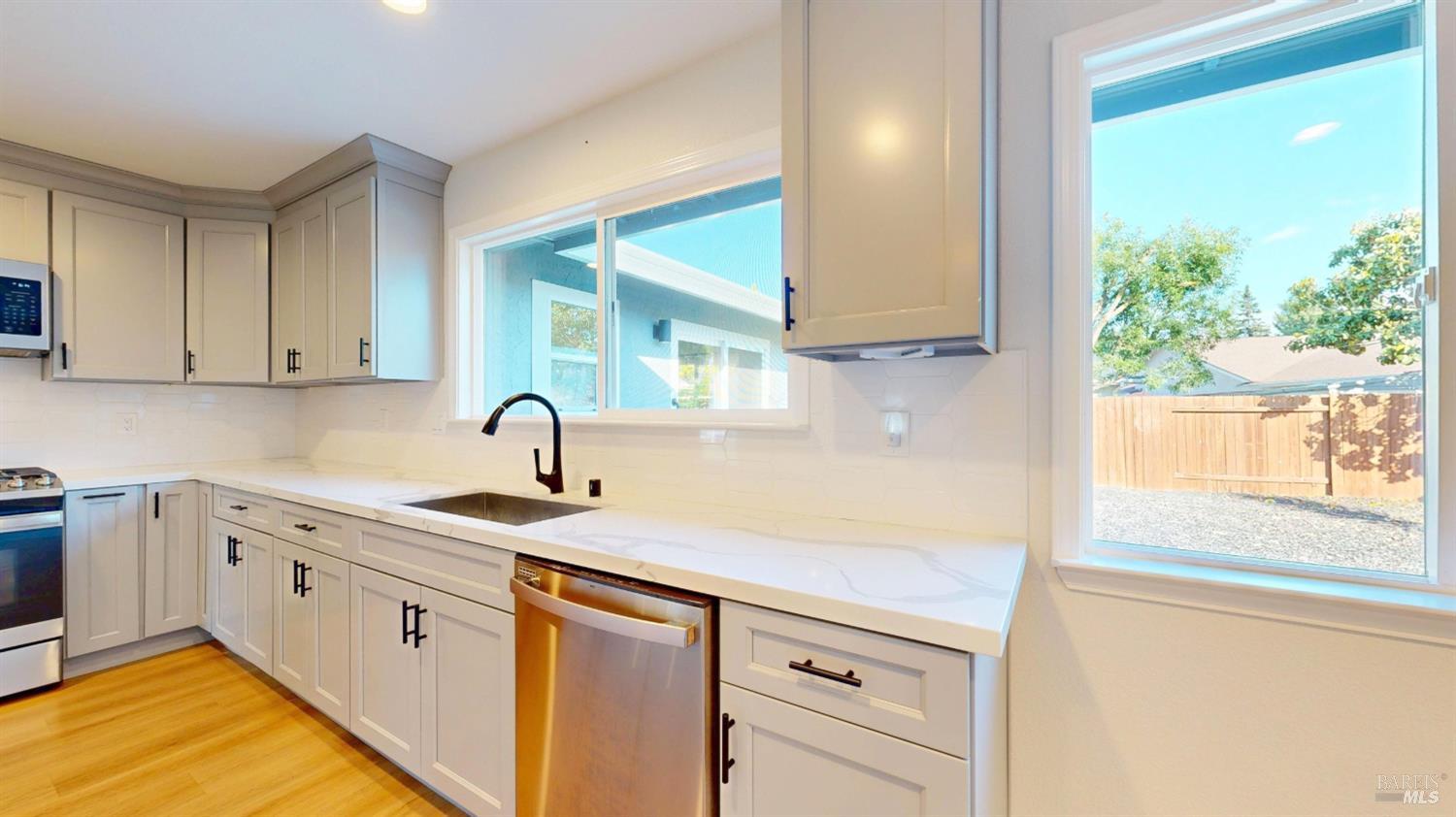 6086 Dinah Court Rohnert Park, CA 94928 - Photo 25 of 83