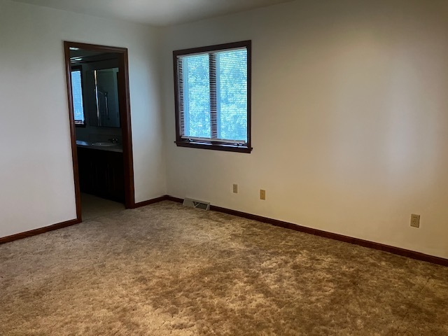 4015 East 1st Road Mendota, IL 61342 - Photo 16 of 45 an empty room with windows