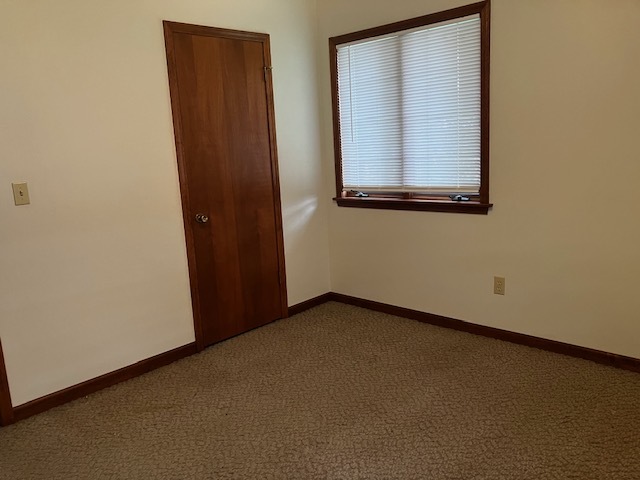 4015 East 1st Road Mendota, IL 61342 - Photo 19 of 45 an empty room with window