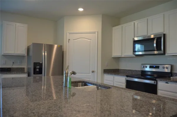 $2,200 | Undisclosed Address, Mount Dora, FL 32757
