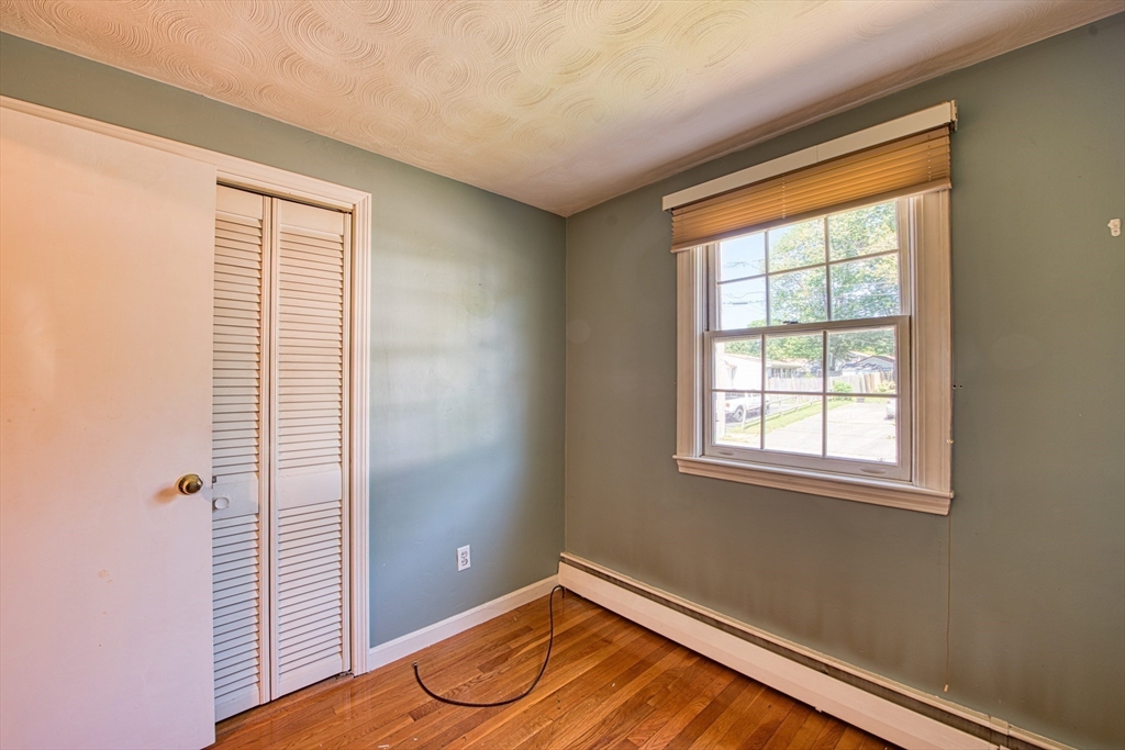 31 Rindone Street Holbrook, MA 02343 - Photo 7 of 23