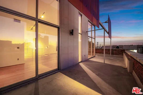 $10,000 | 1850 Industrial Street, Unit 106, Los Angeles, CA 90021