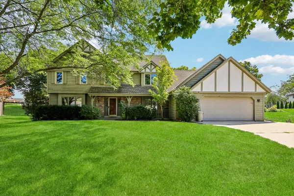 $499,000 | 7586 East Francis Court, Franklin, WI 53132