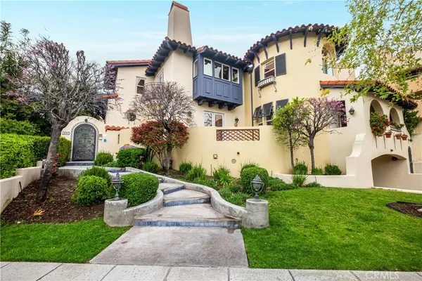 $6,500 | 2753 Piedmont Avenue, Unit 9, Montrose, CA 91020