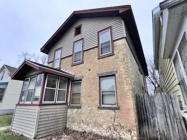 $120,000 | 579 6th Avenue, Troy, NY 12182