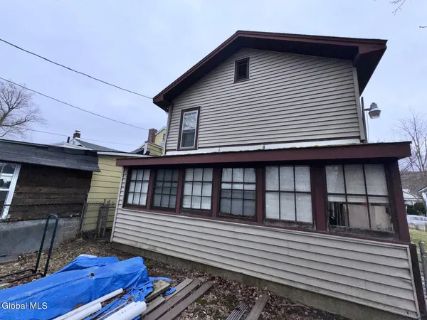 $120,000 | 579 6th Avenue, Troy, NY 12182