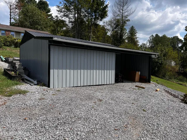 $74,990 | 404 North Johnson Drive, Pennington Gap, VA 24277