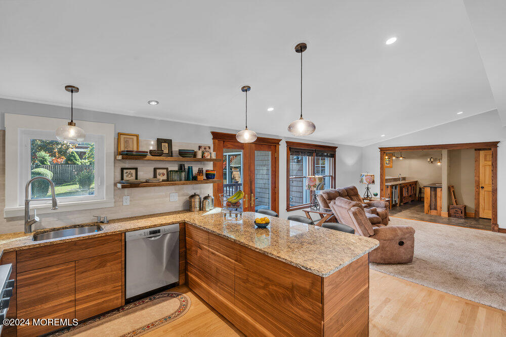 31 Meadow Road Clark, NJ 07066 - Photo 12 of 39 019__dsc0941_511