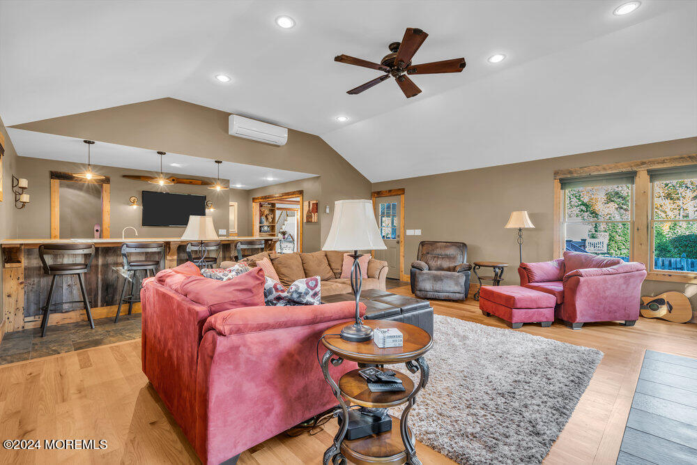 31 Meadow Road Clark, NJ 07066 - Photo 22 of 39 032__dsc0866_872