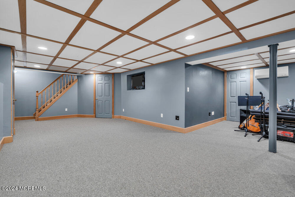 31 Meadow Road Clark, NJ 07066 - Photo 34 of 39 047__dsc0991_325