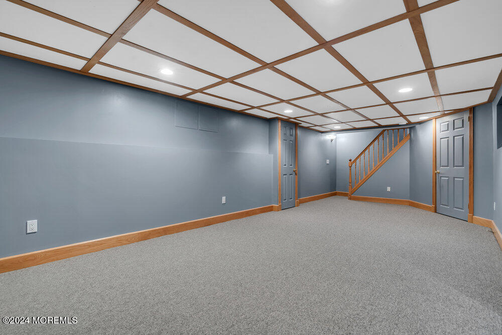 31 Meadow Road Clark, NJ 07066 - Photo 35 of 39 046__dsc0986_400