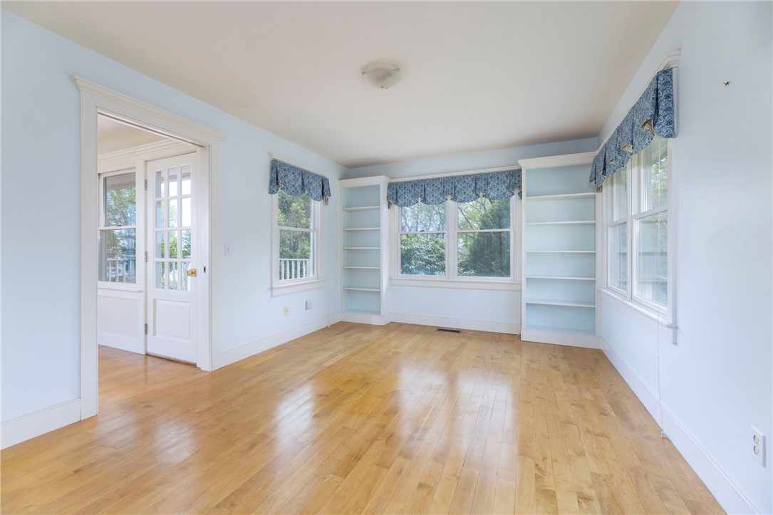 72 Verdi Road Westerly, RI 02891 - Photo 12 of 50