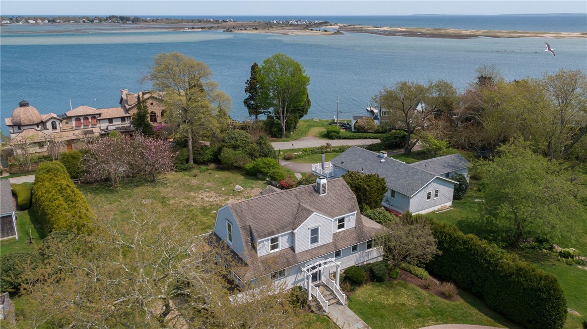 72 Verdi Road Westerly, RI 02891 - Photo 4 of 50