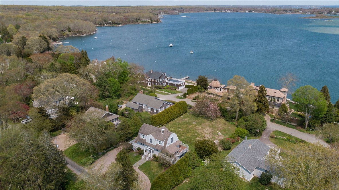 72 Verdi Road Westerly, RI 02891 - Photo 5 of 50