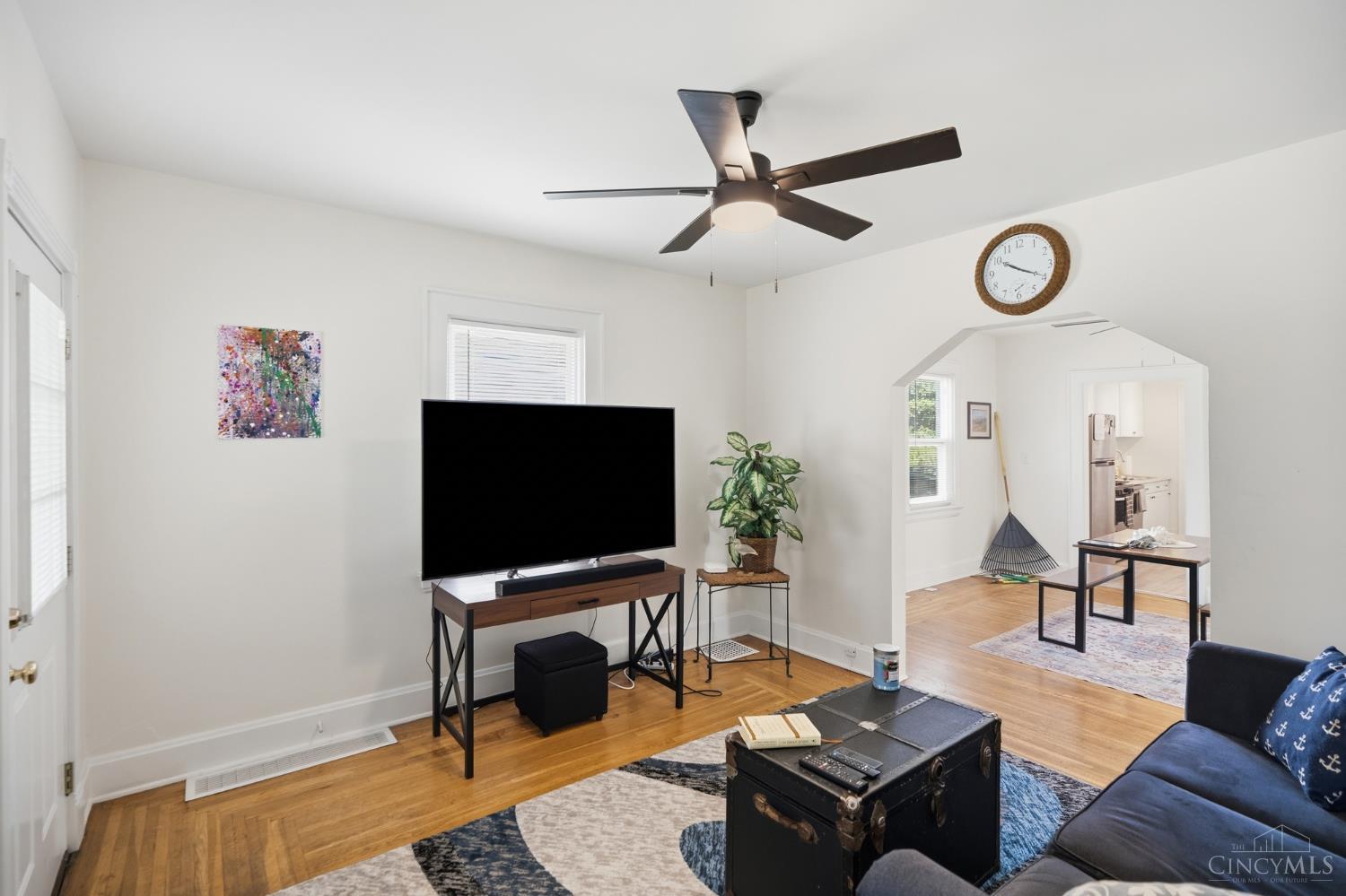 2874 Wasson Road Cincinnati, OH 45209 - Photo 5 of 24 Gallery Image 5