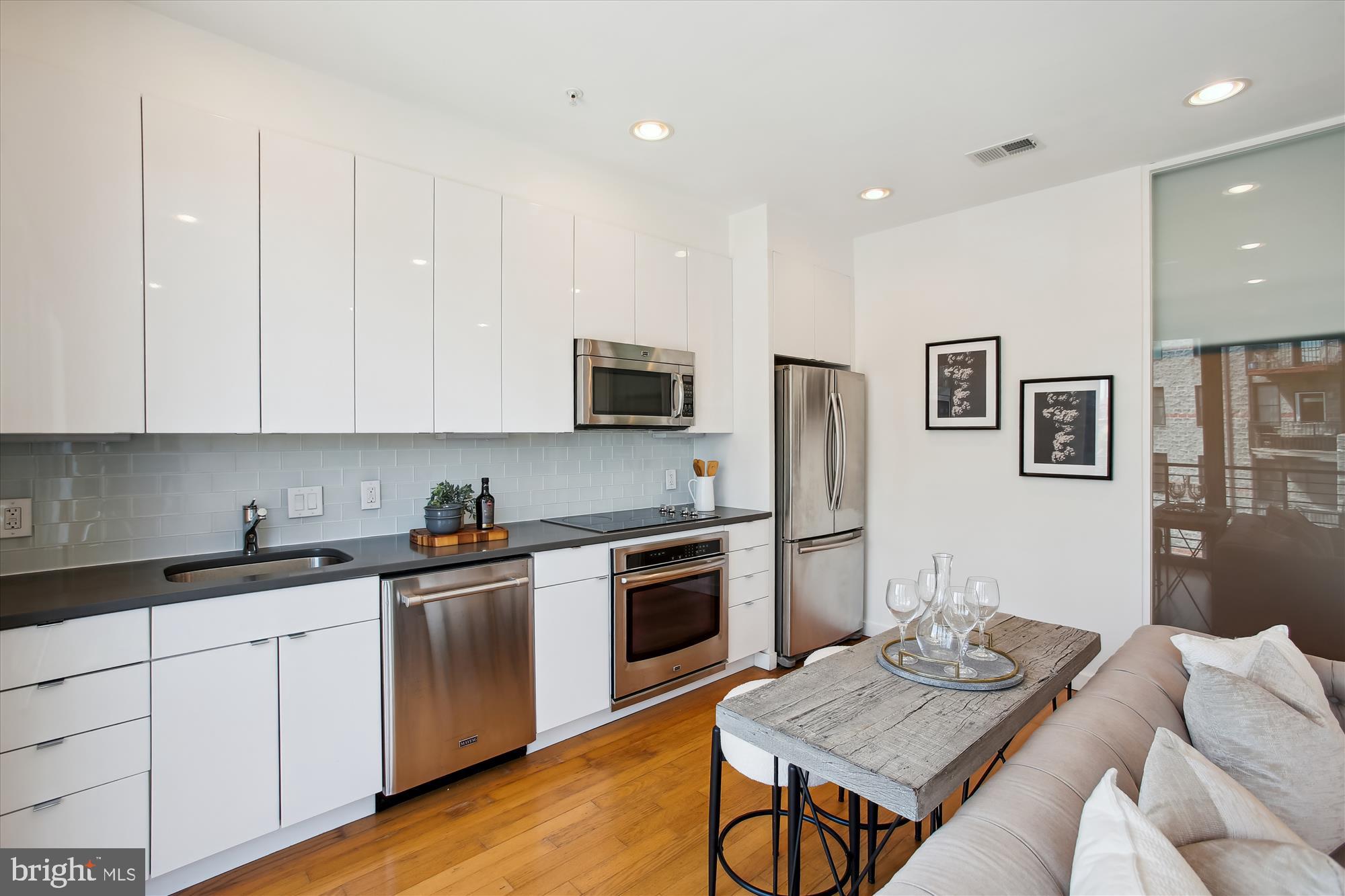 435 R Street Northwest, Unit 306 Washington, DC 20001 - Photo 17 of 30 Cook and entertain