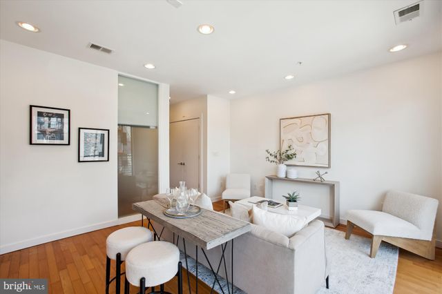$375,000 | 435 R Street Northwest, Unit 306, Washington, DC 20001