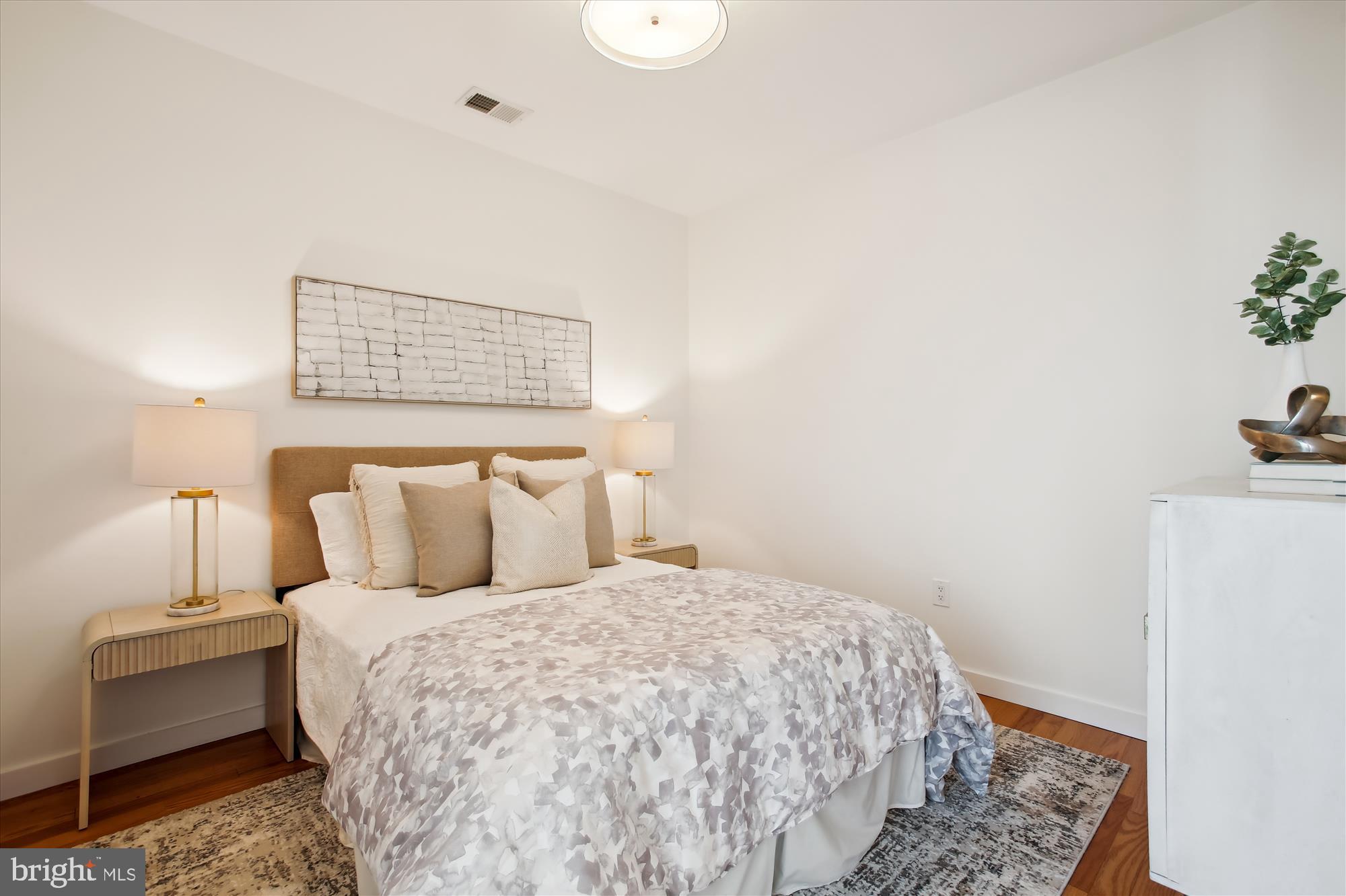435 R Street Northwest, Unit 306 Washington, DC 20001 - Photo 4 of 30 Peaceful retreat