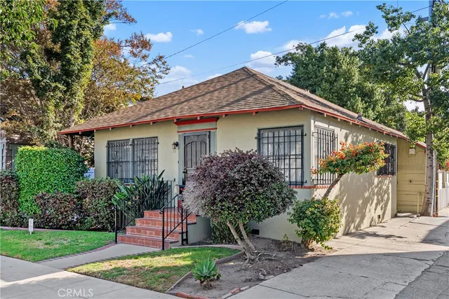 $999,995 | 28 Hermosa Avenue, Long Beach, CA 90802