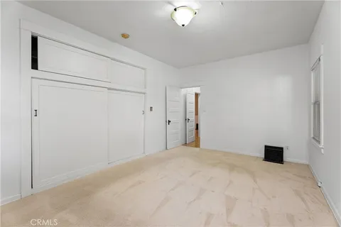 a view of a livingroom with an empty space
