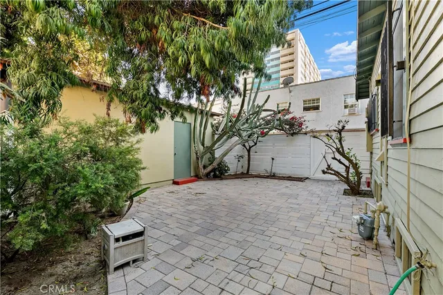 $999,995 | 28 Hermosa Avenue, Long Beach, CA 90802