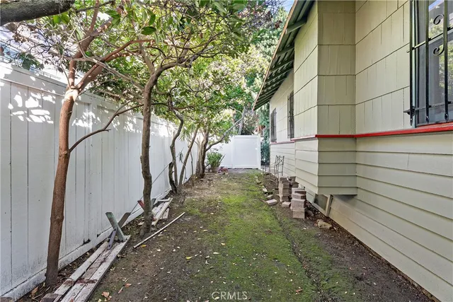 $999,995 | 28 Hermosa Avenue, Long Beach, CA 90802