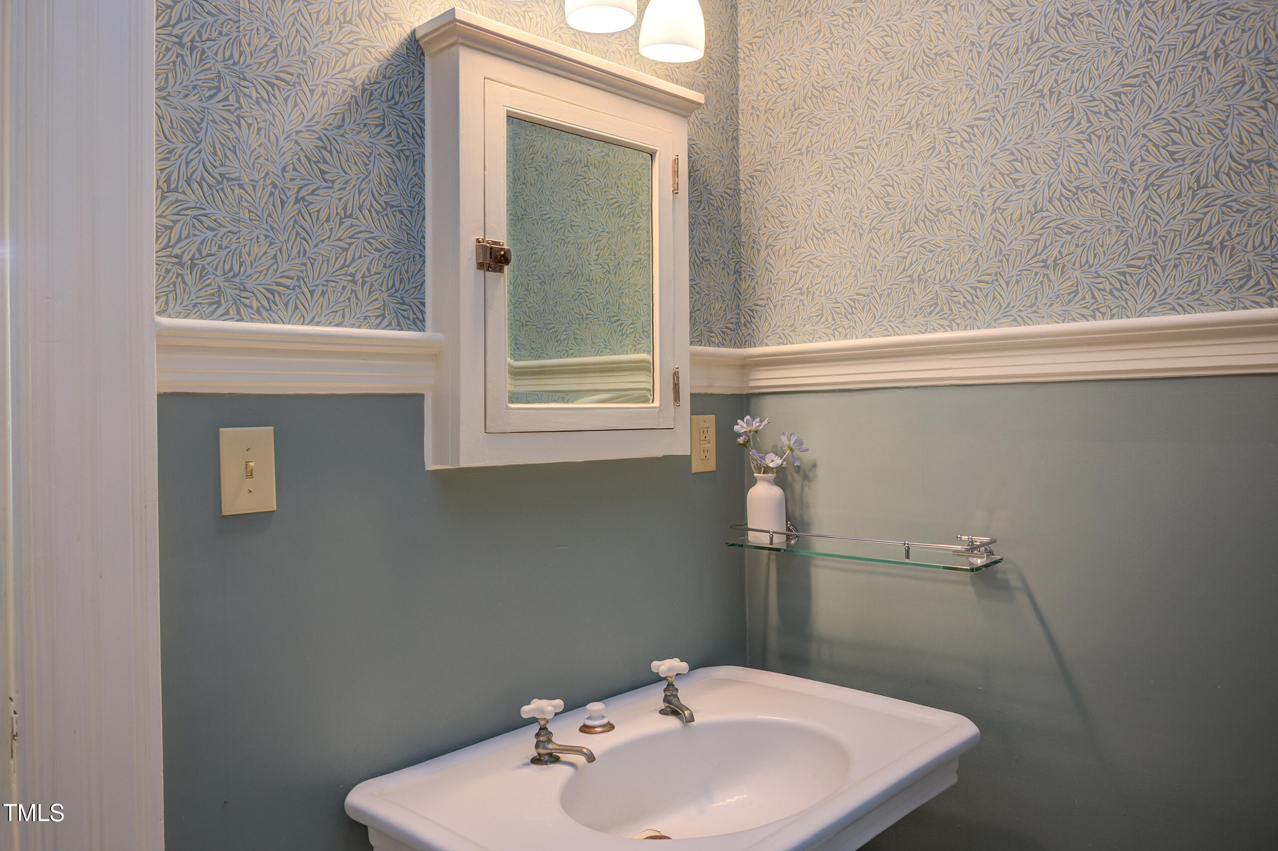 1208 College Place Raleigh, NC 27605 - Photo 67 of 94 IMG_1917_8_9