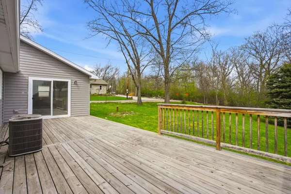 $299,900 | 7705 241st Avenue, Paddock Lake, WI 53168