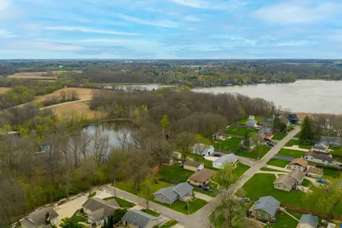 $299,900 | 7705 241st Avenue, Paddock Lake, WI 53168