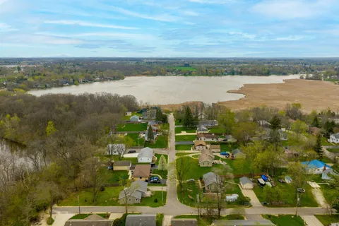 $299,900 | 7705 241st Avenue, Paddock Lake, WI 53168