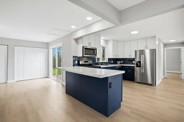 $299,900 | 7705 241st Avenue, Paddock Lake, WI 53168