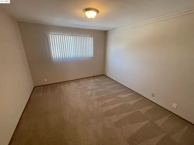 $1,699 | 1651 Detroit Avenue, Unit 211, Concord, CA 94520