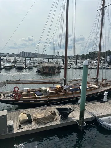 $2,700 | 3 1/2 Becket Avenue, Unit 3, Salem, MA 01970