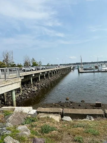 $2,700 | 3 1/2 Becket Avenue, Unit 3, Salem, MA 01970