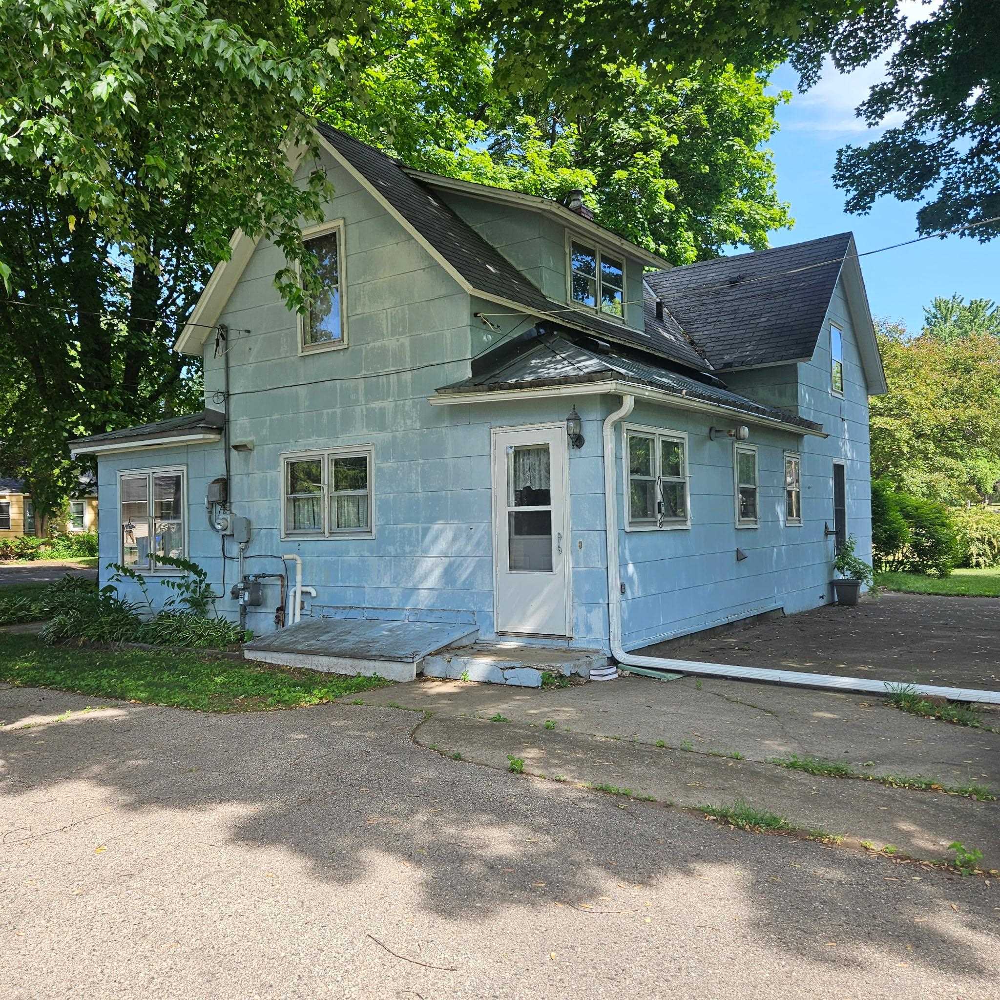 224 North Madison Street Coloma, WI 54930 - Photo 1 of 26