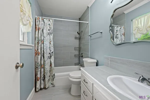 $355,000 | 5638 Cypress Street, St. Francisville, LA 70775