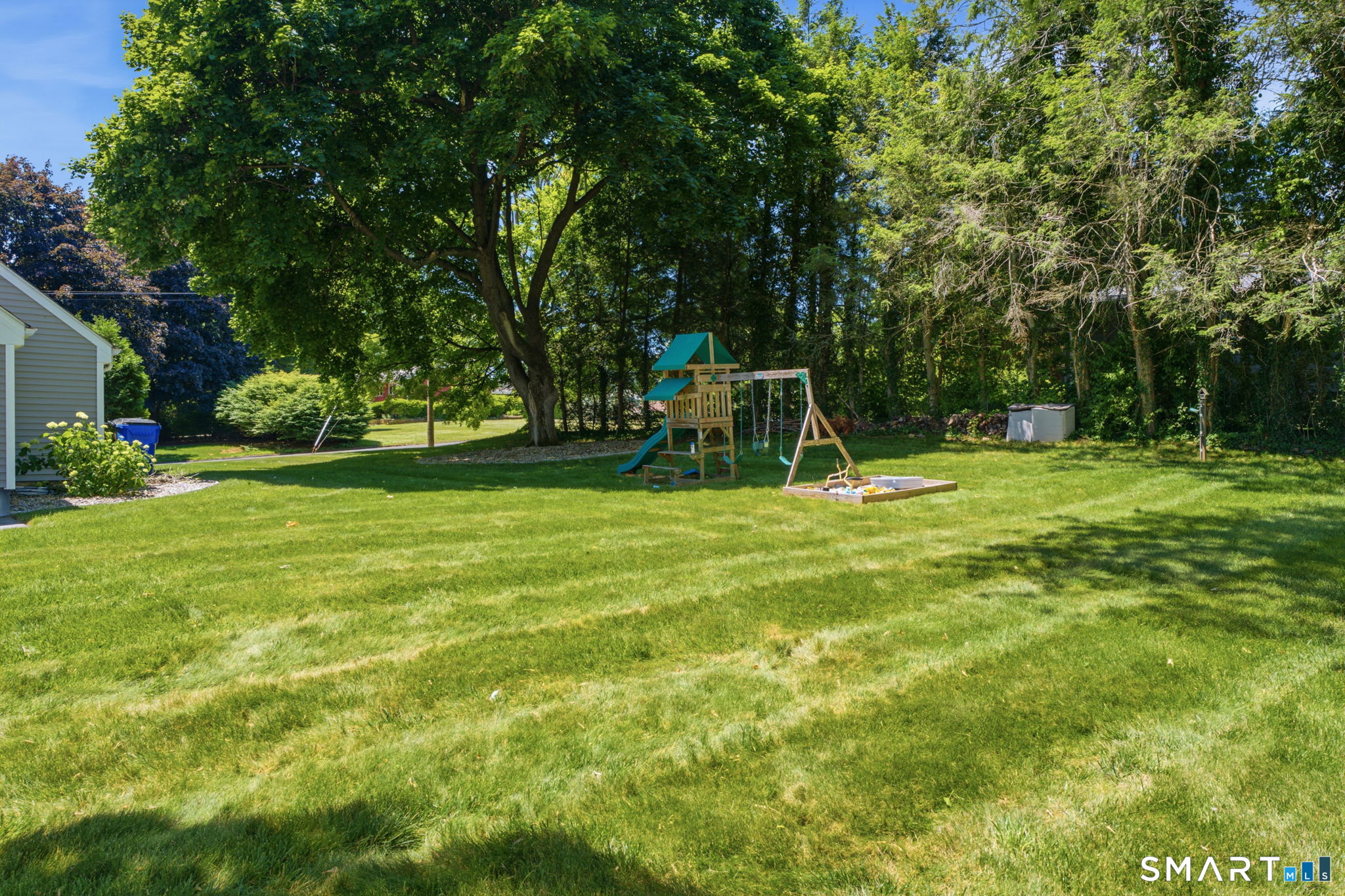 9 Pondside Drive Wethersfield, CT 06109 - Photo 33 of 40