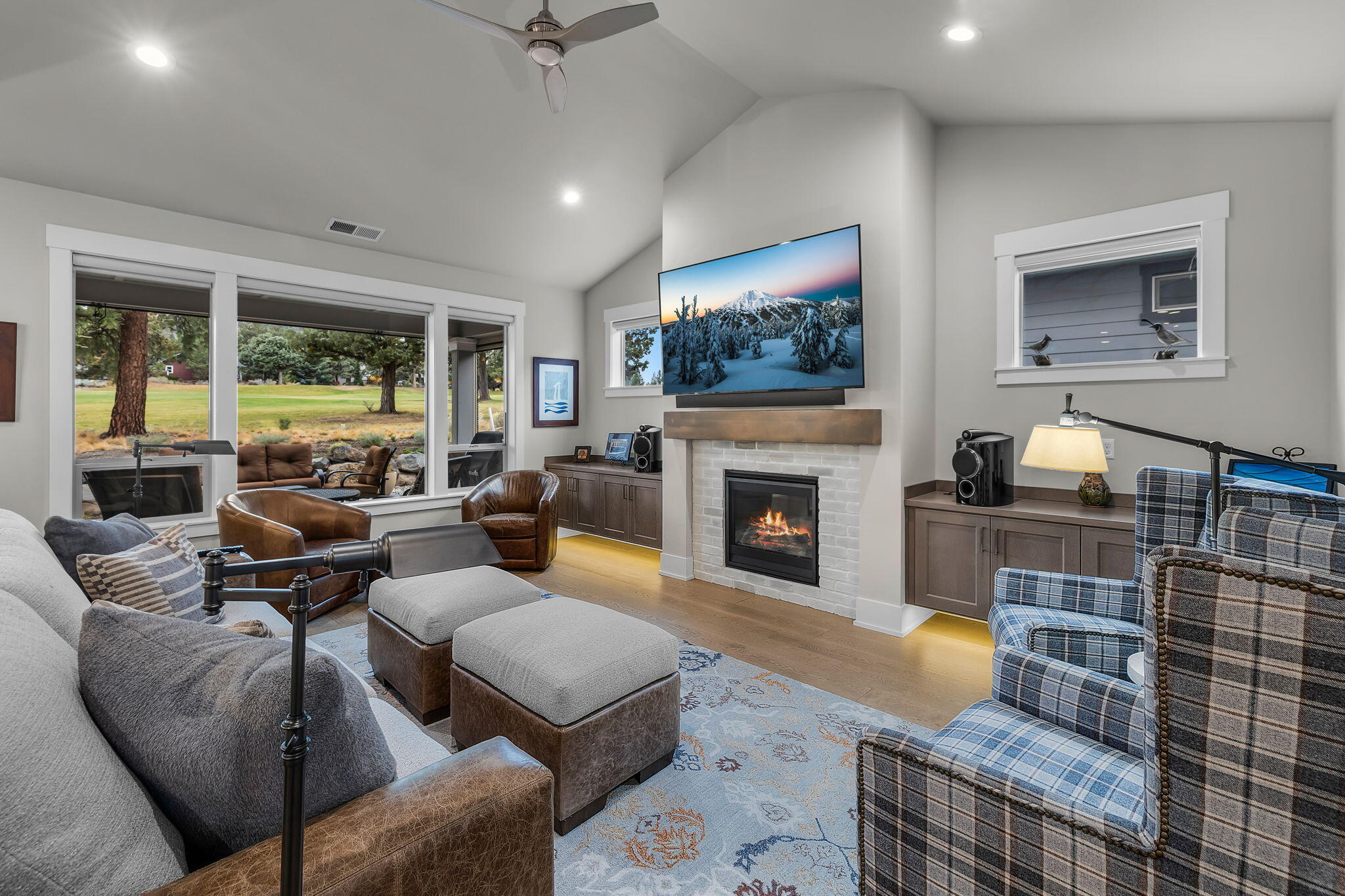 3043 Northwest Hidden Rdg Drive Bend, OR 97703 - Photo 11 of 56