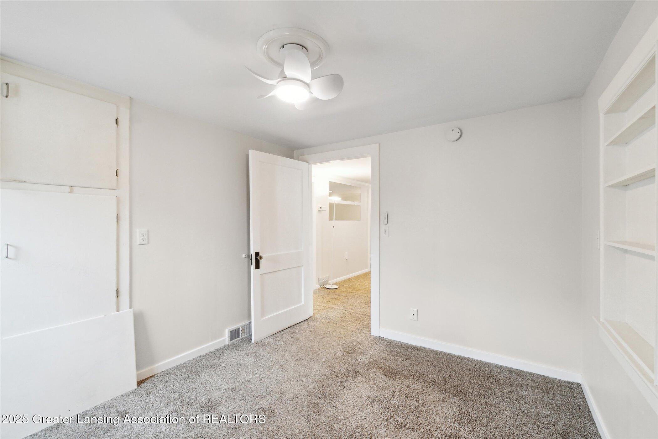 1801 North Sutton Road Jackson, MI 49201 - Photo 11 of 49 17-1801-N-Sutton-Rd-Jackson-MI-49202-Win