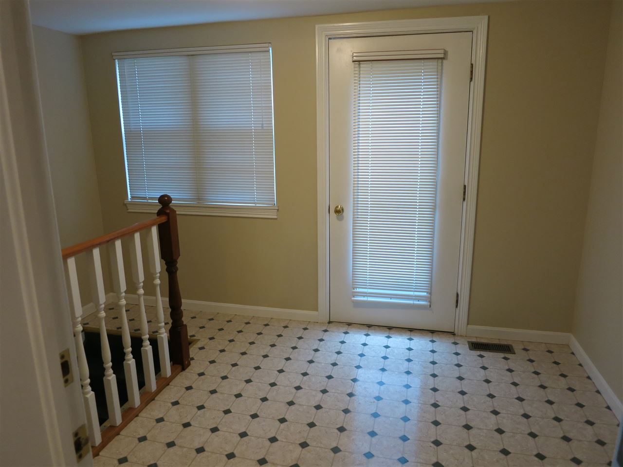 5051 Springfield Road Wadesville, IN 47638 - Photo 8 of 16 Gallery Image 8