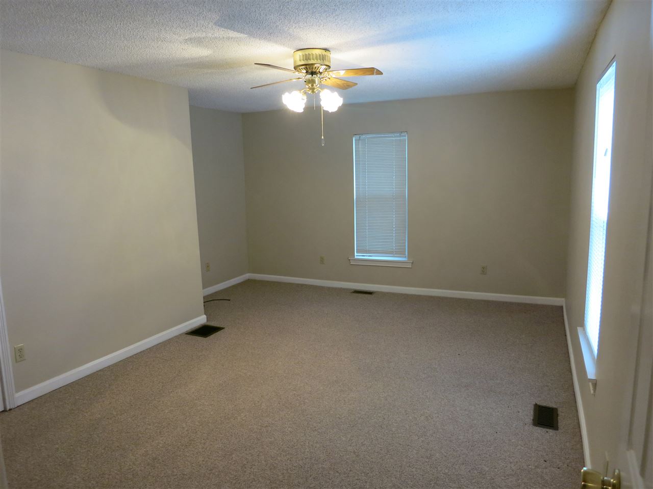 5051 Springfield Road Wadesville, IN 47638 - Photo 9 of 16 Gallery Image 9