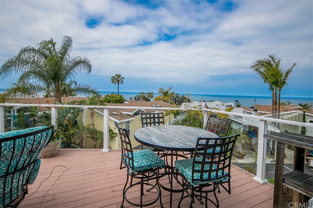 Extra Wide Deck for Viewing the Ocean and Catalina Island.