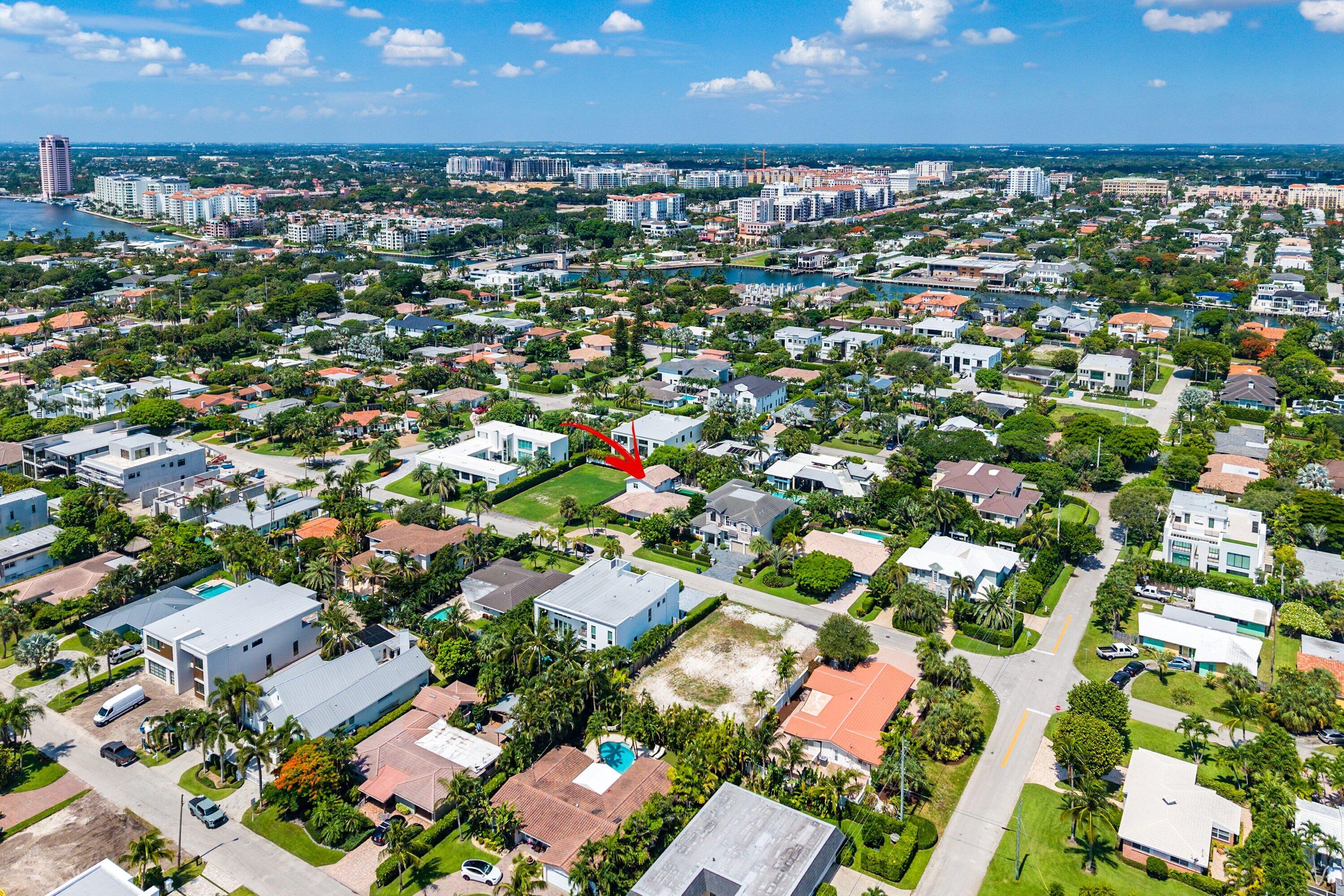 299 Northeast Wavecrest Court Boca Raton, FL 33432 - Photo 4 of 9 012-299NortheastWavecrestCourt-BocaRaton