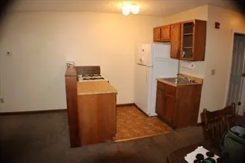 $1,250 | 1076 Social Street, Unit 1, Woonsocket, RI 02895