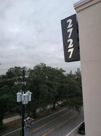 $1,495 | 2727 Houston Avenue, Unit 208, Houston, TX 77009