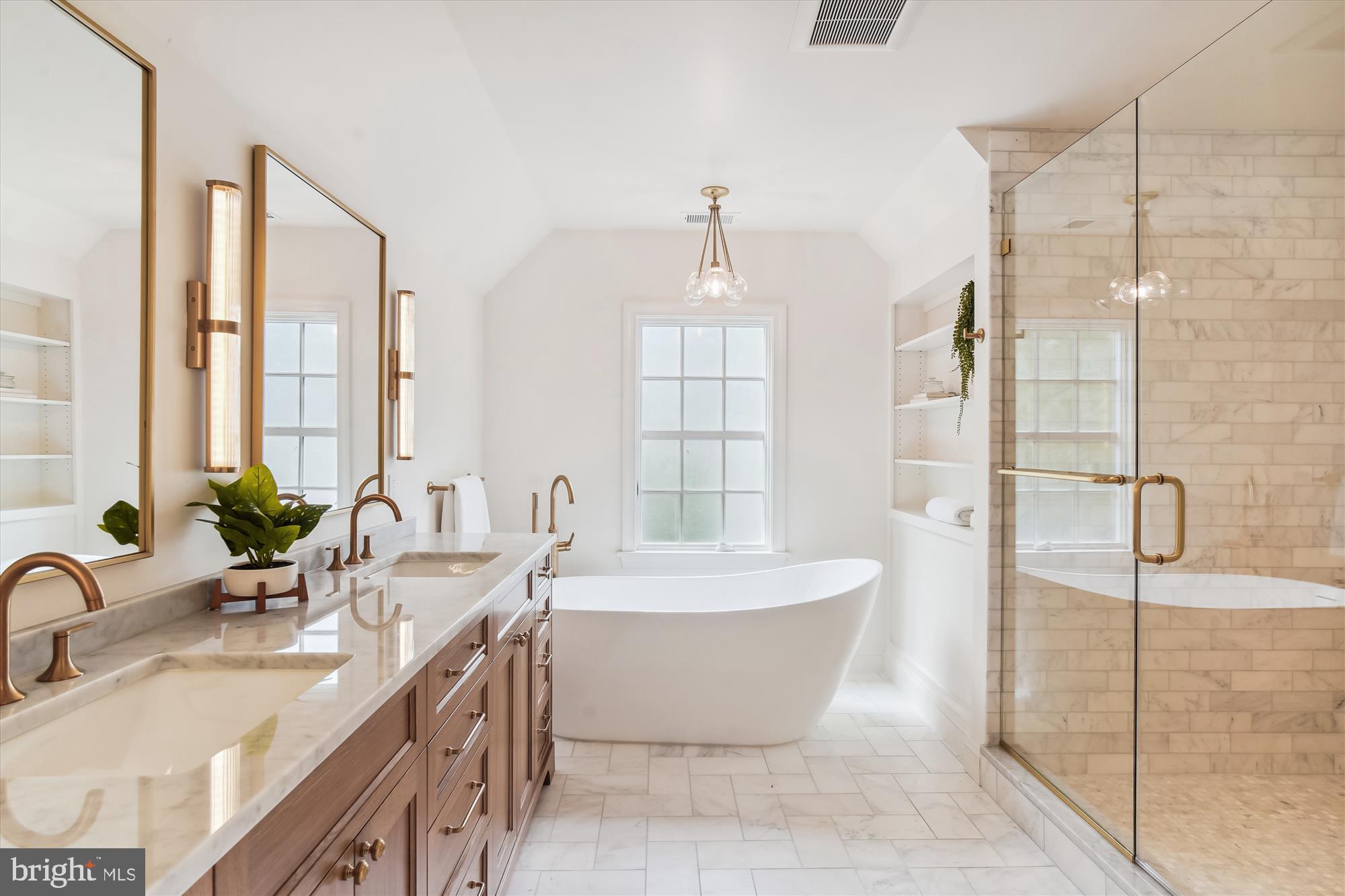 8224 Burning Tree Road Bethesda, MD 20817 - Photo 22 of 62