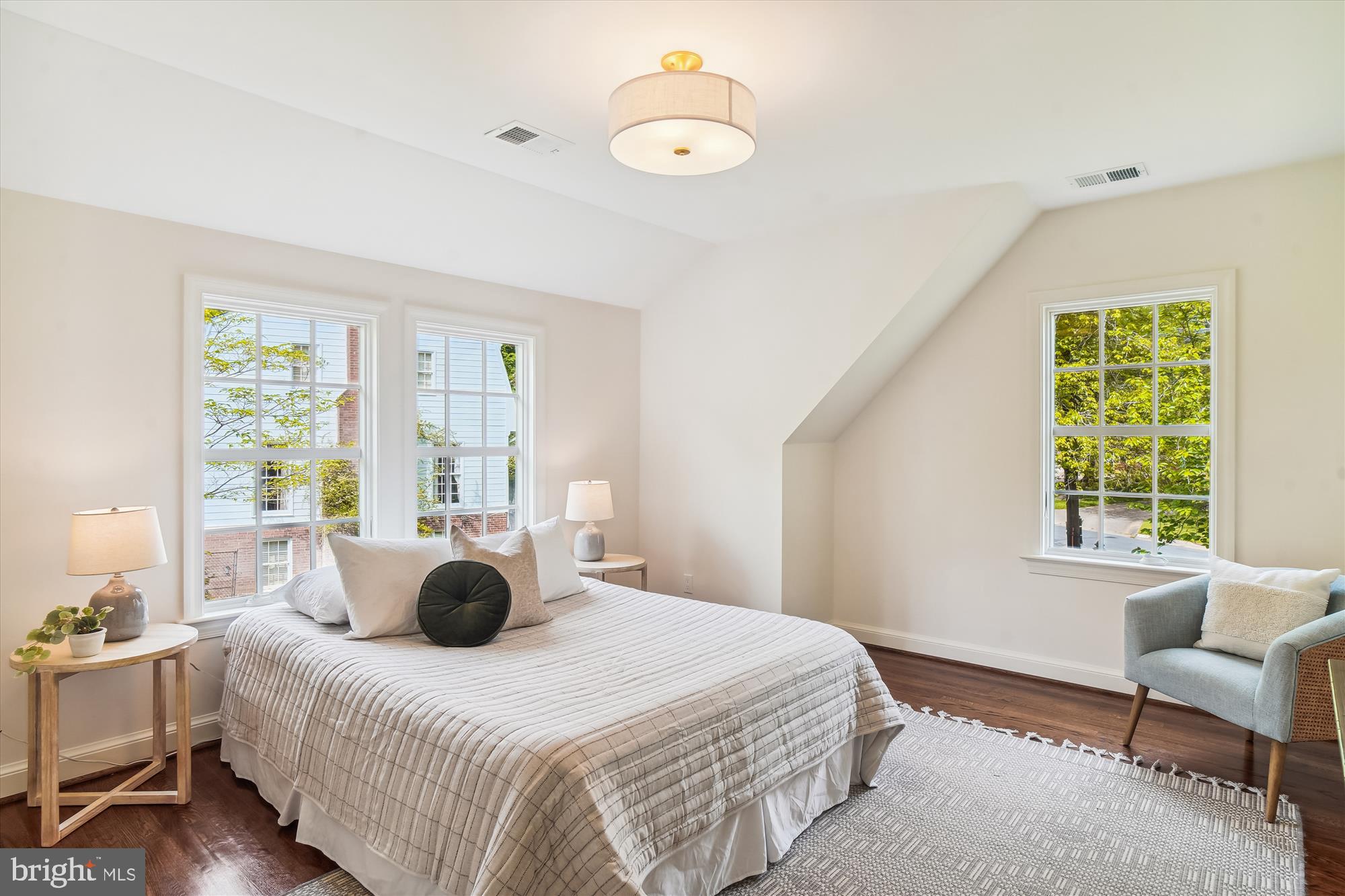 8224 Burning Tree Road Bethesda, MD 20817 - Photo 28 of 62